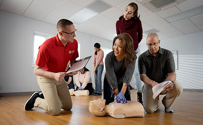 Red Cross train the trainer in a classroom